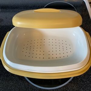 Vintage Tupperware vegetable steamer